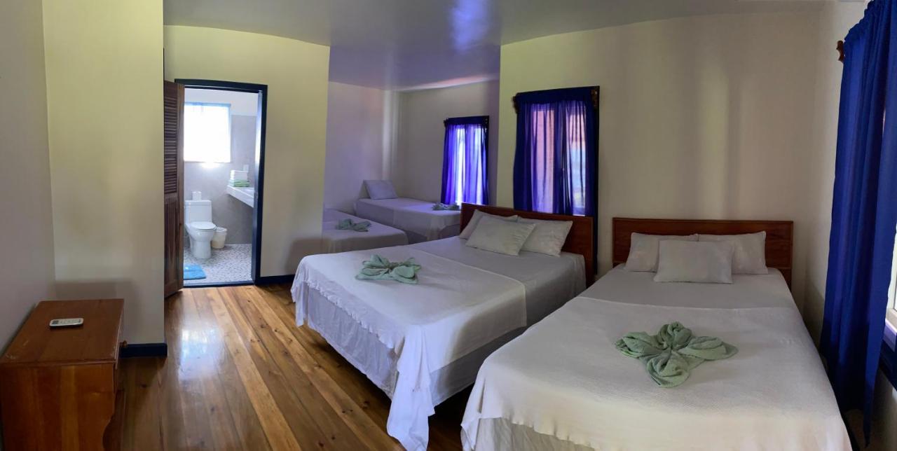 Coral View Beach Resort Útila Quarto foto